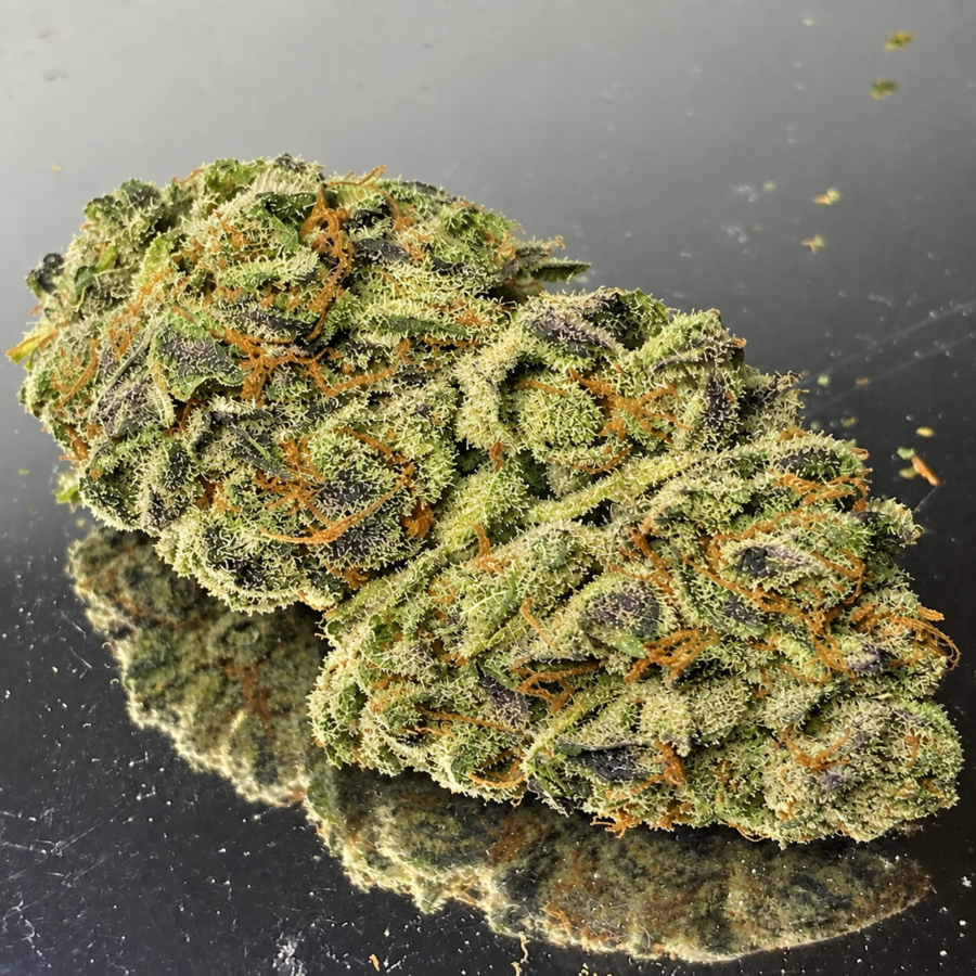 "Value Weed " Astronaut - Hybrid 70% Indica / 30% Sativa – THC 30%