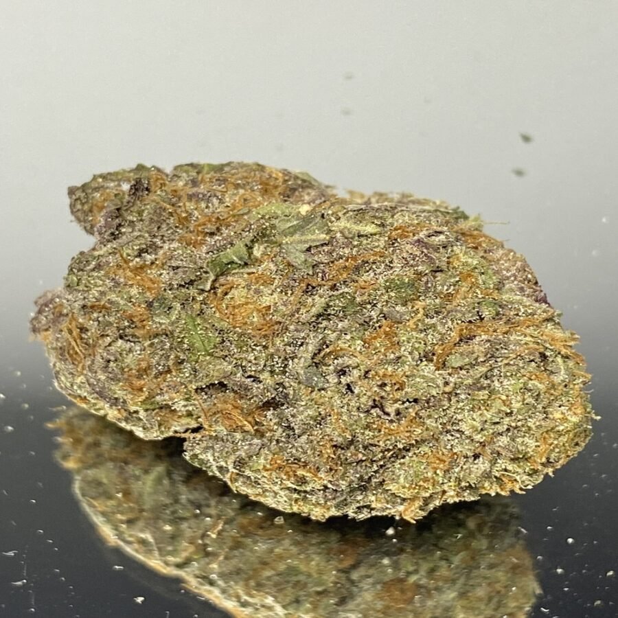 Blue Cookies - Hybrid 70% Indica/ 30% Sativa - THC 28% - CBD 2%