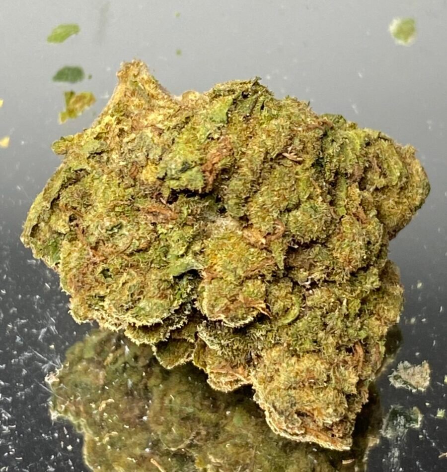 "Budget Weed" Black Diamond - Hybrid 70% Indica / 30% Sativa - THC 24% - CBN 1%