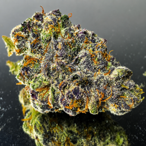 PK Bomber - Hybrid 70% Indica / 30% Sativa - THC 30%