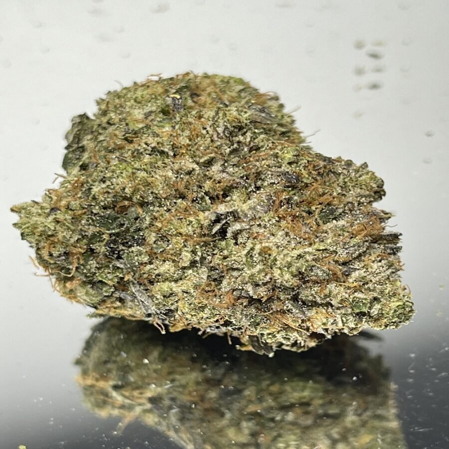 Wedding Crasher - Hybrid 40% Sativa / 60% Indica - THC 28%